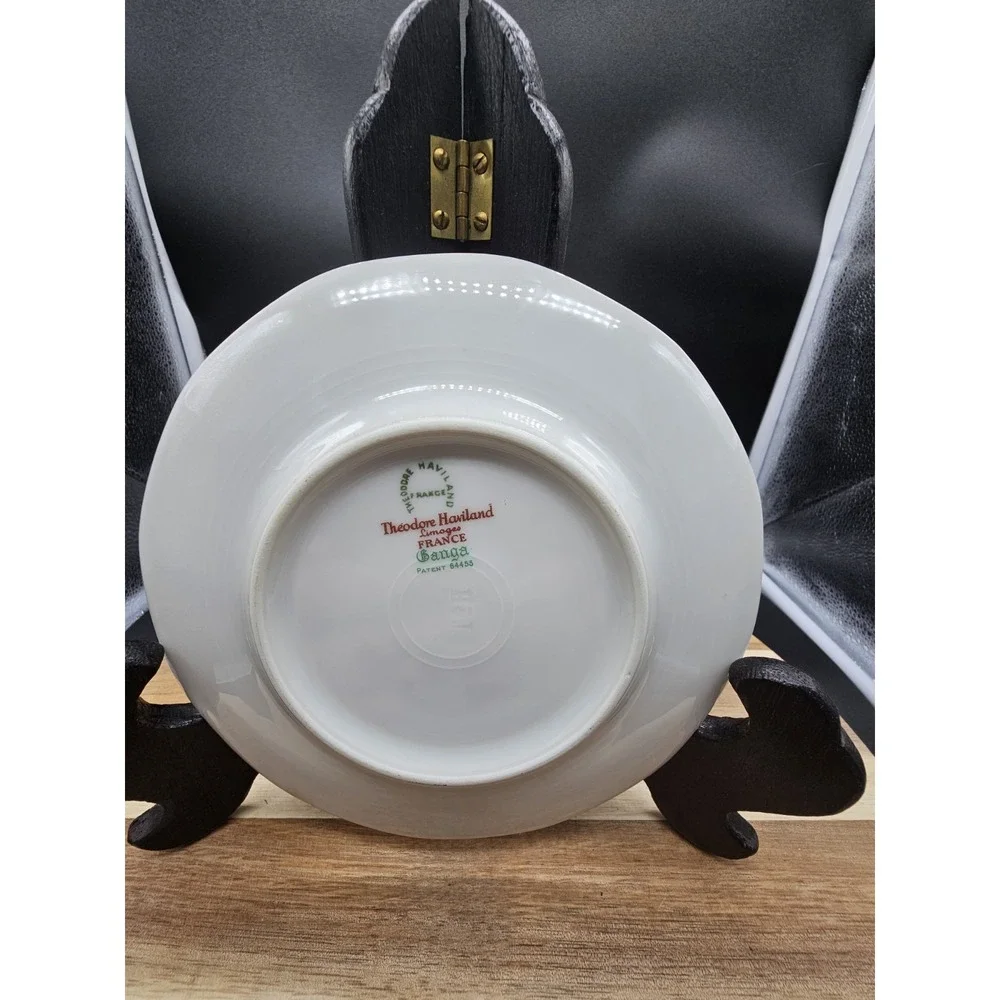 8 - Theodore Haviland‎ Bread/Dessert Plate, 6.5
